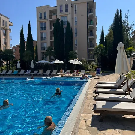 Sun & Sea ساني بيتش